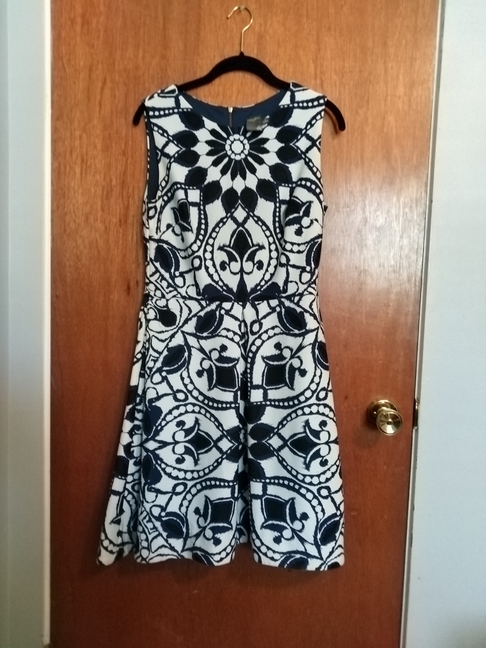 Taylor Sleeveless Navy and White Patterned Fit & Flare Dress